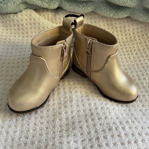 Kids gold NWT boots